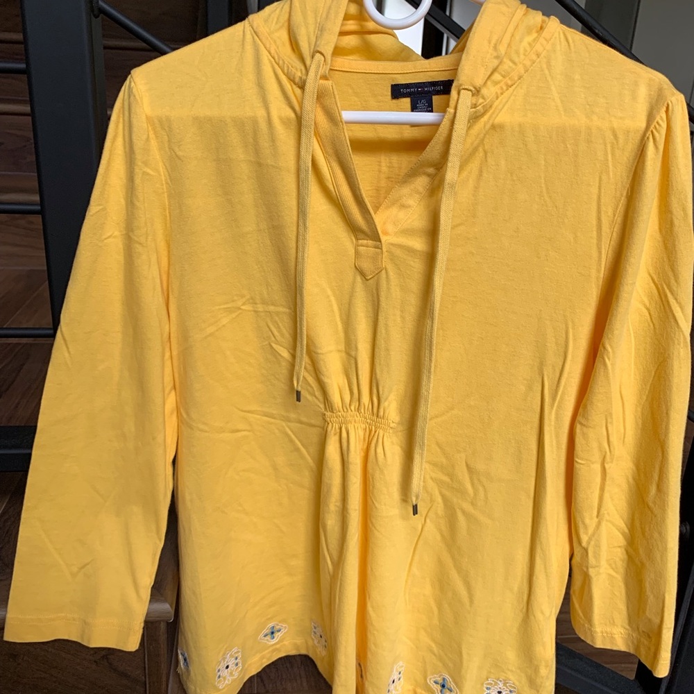 Tommy Hilfiger yellow long sleeve top with hood